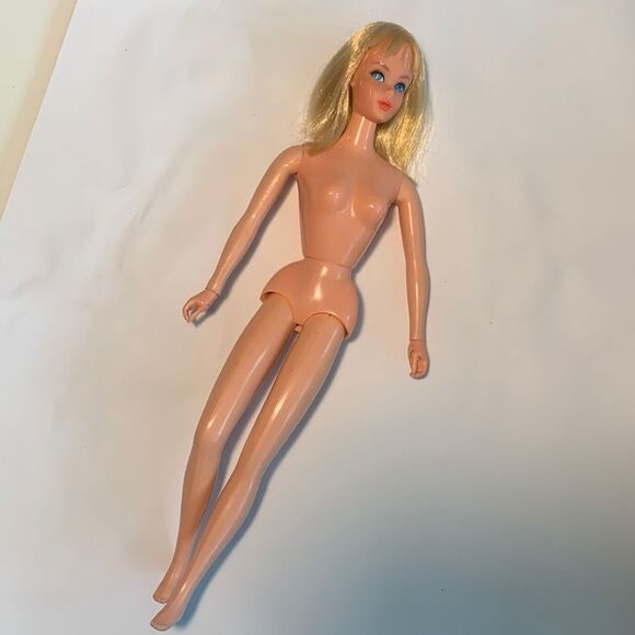 1976 Equestrienne Barbie - Picture 4 of 10
